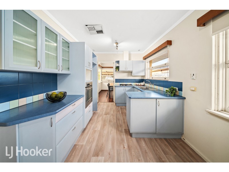 7 Opal Place, Riverton WA 6148