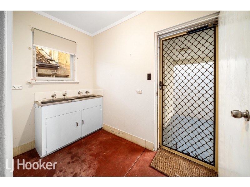7 Opal Place, Riverton WA 6148