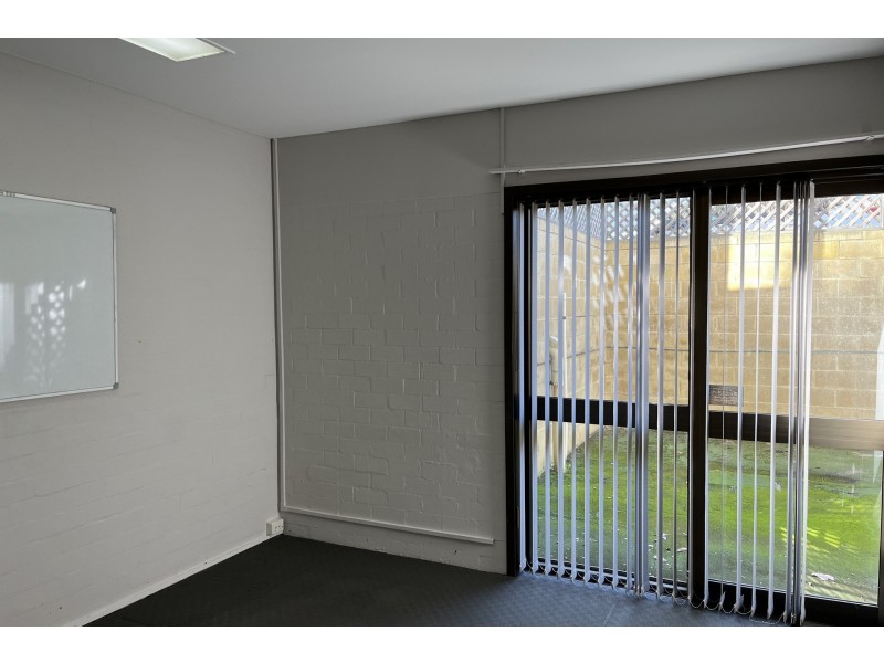 6/300 Albany Highway, Victoria Park WA 6100