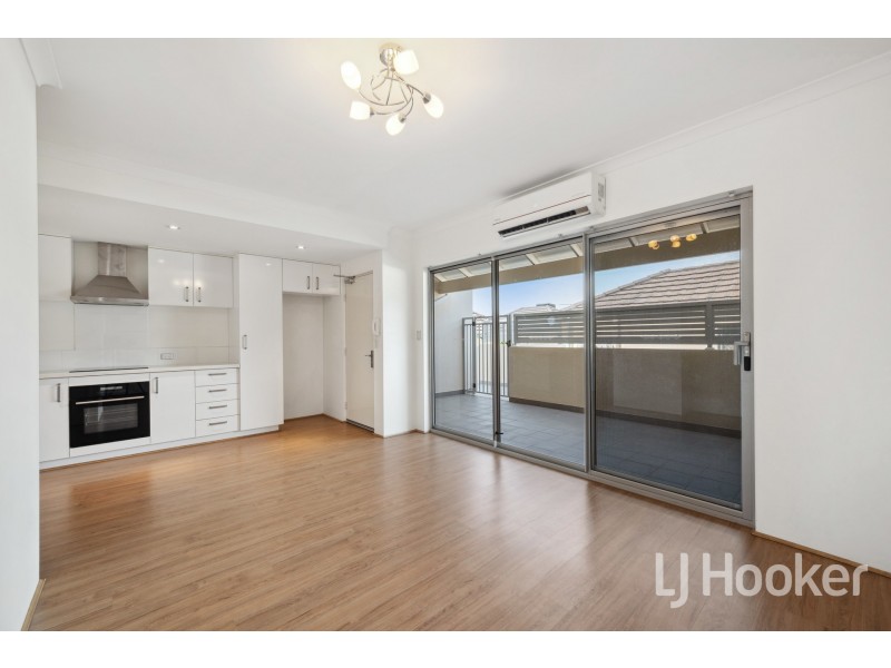 8/31 Leonard Street, Victoria Park WA 6100