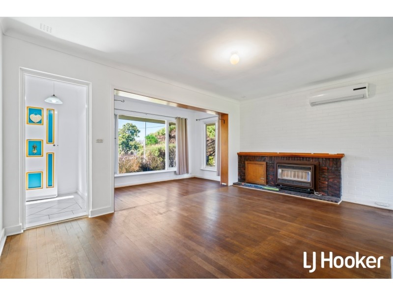 19 Chilton St, Willagee WA 6156