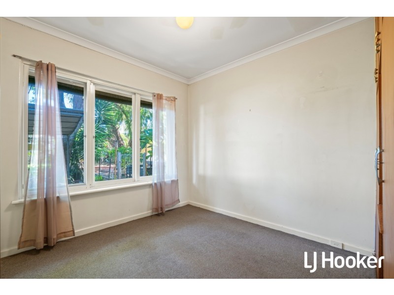 19 Chilton St, Willagee WA 6156