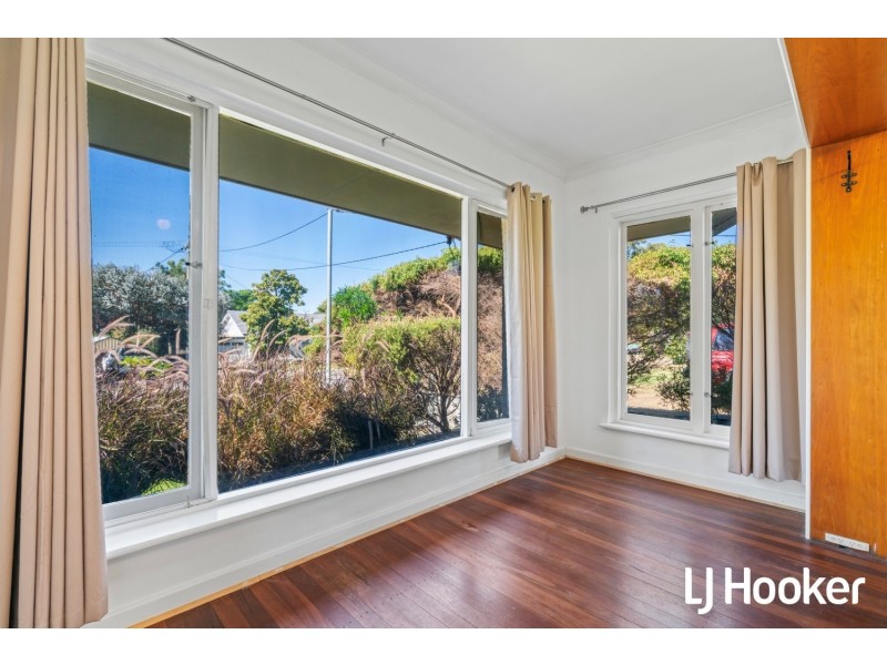 19 Chilton St, Willagee WA 6156