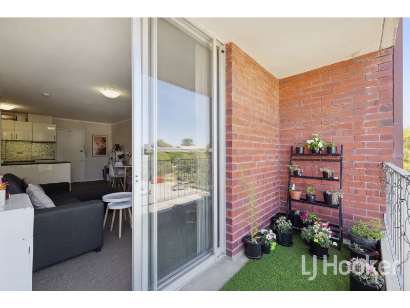 609/69 King George Street, Victoria Park WA 6100