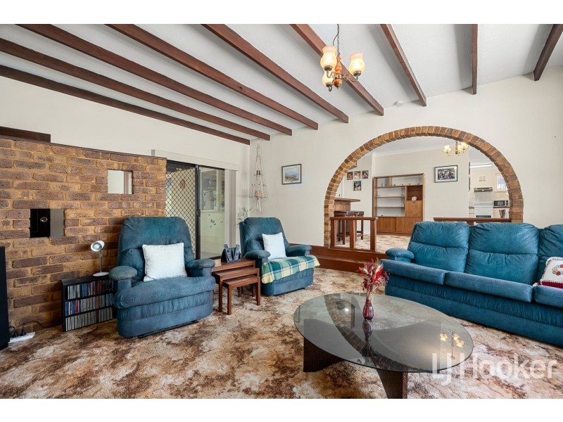 2 Mereworth Road, Thornlie WA 6108