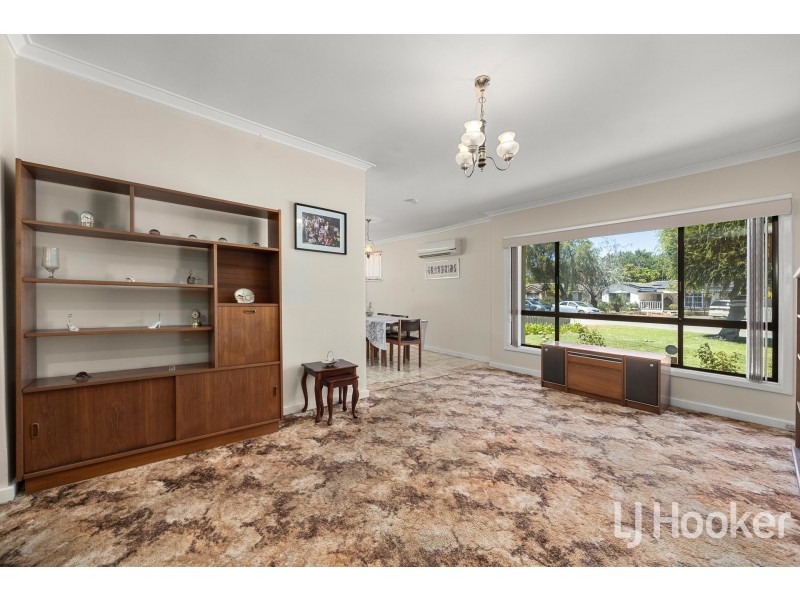 2 Mereworth Road, Thornlie WA 6108