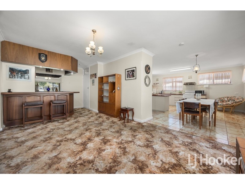 2 Mereworth Road, Thornlie WA 6108