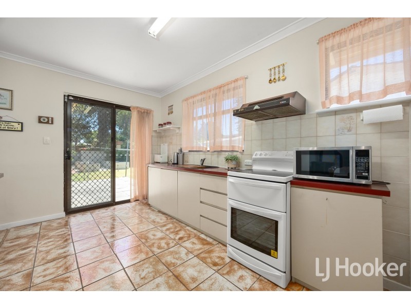 2 Mereworth Road, Thornlie WA 6108