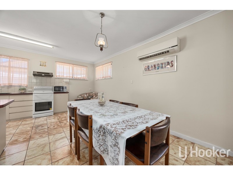 2 Mereworth Road, Thornlie WA 6108
