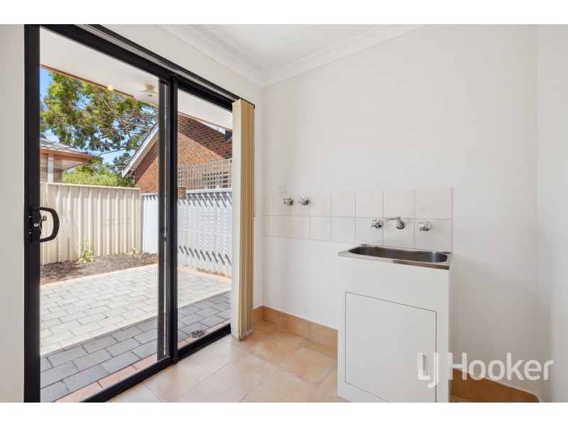 2/1 Boulder Street, Bentley WA 6102