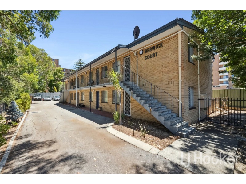 4/81 Leonard Street, Victoria Park WA 6100