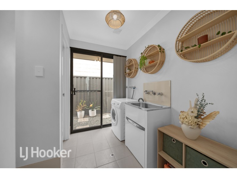 8 Goulburn Road, Baldivis WA 6171