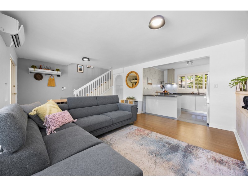 12/85 South Terrace, Como WA 6152