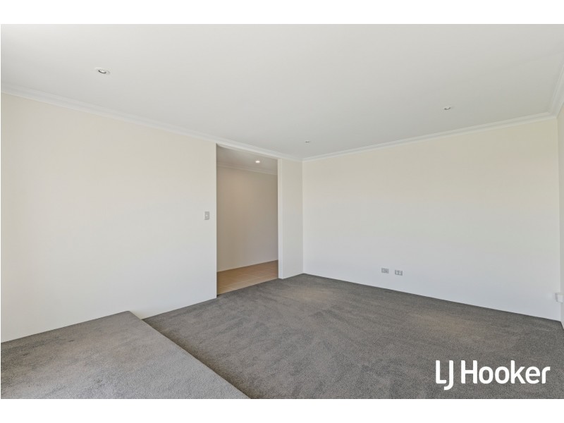 42 Sittella Gdns, East Cannington WA 6107
