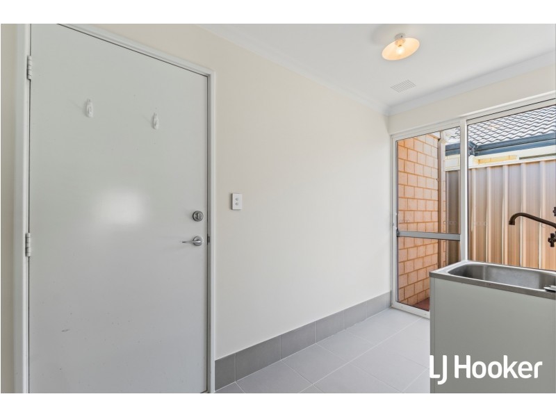 42 Sittella Gdns, East Cannington WA 6107