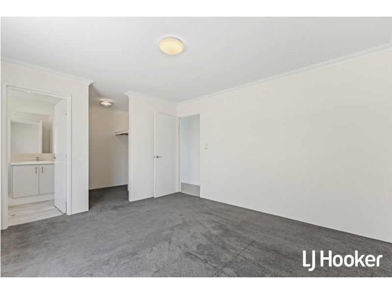 42 Sittella Gdns, East Cannington WA 6107