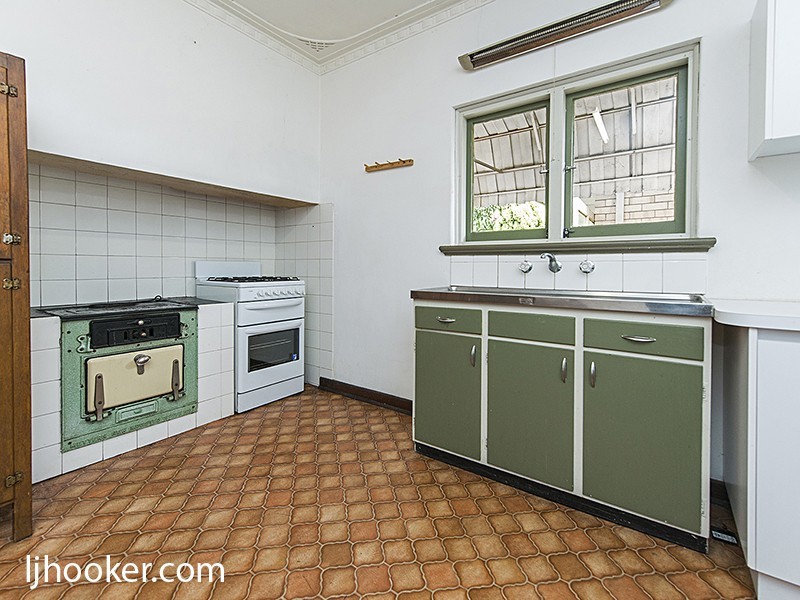 239 Gloucester Street, Victoria Park WA 6100