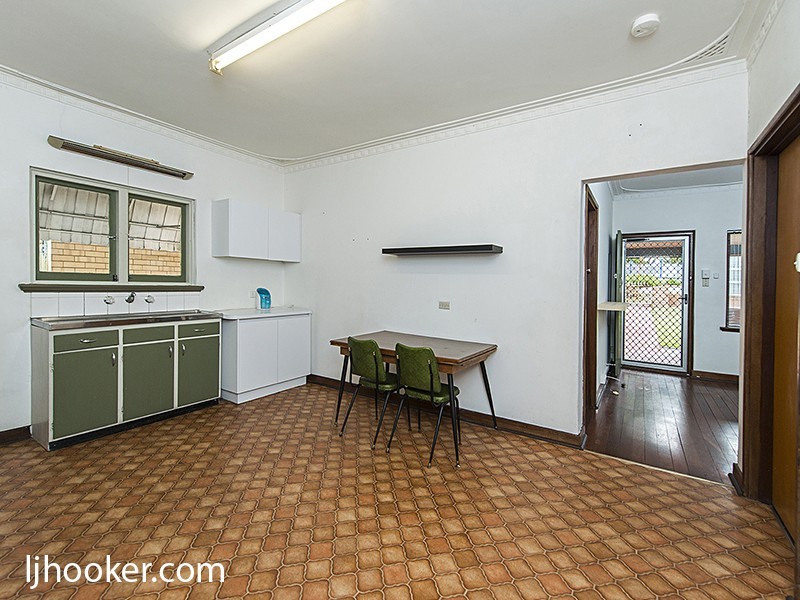 239 Gloucester Street, Victoria Park WA 6100