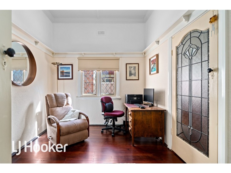 31 Campbell Street, Kensington WA 6151