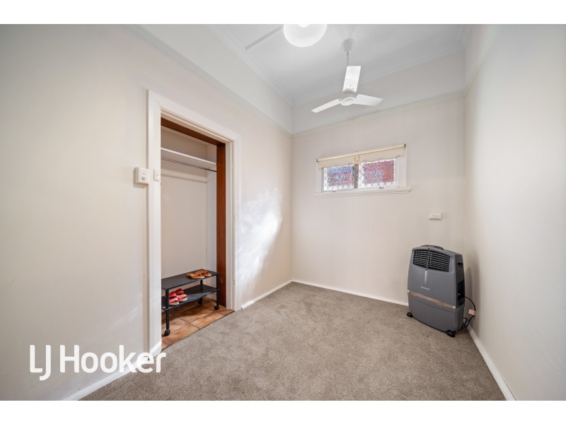 31 Campbell Street, Kensington WA 6151