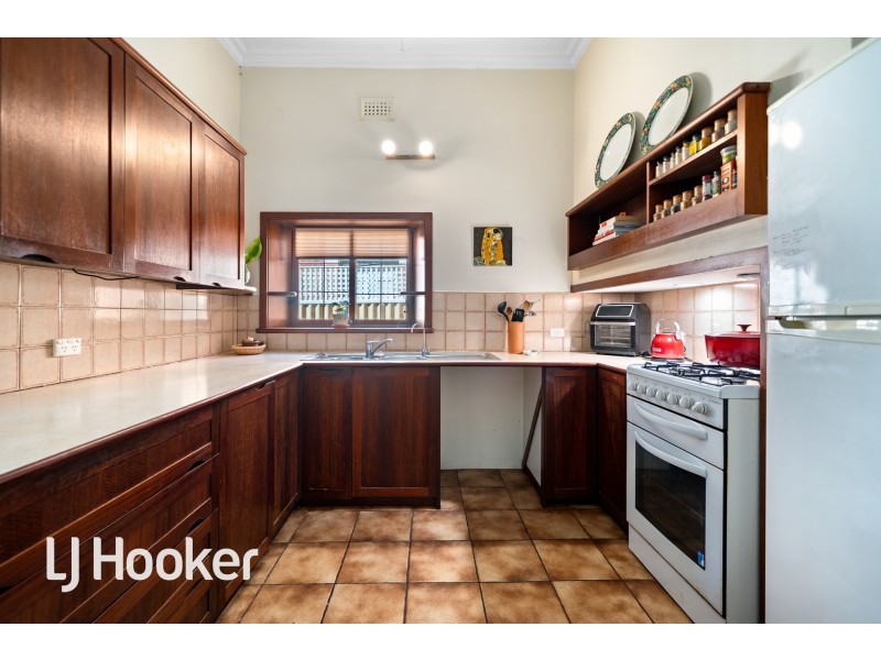 31 Campbell Street, Kensington WA 6151