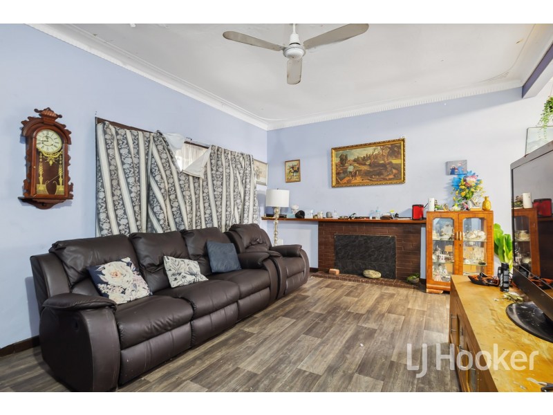 385 Berwick Street, St James WA 6102