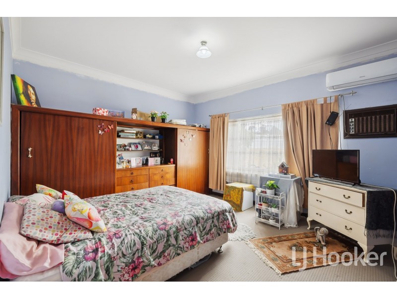 385 Berwick Street, St James WA 6102