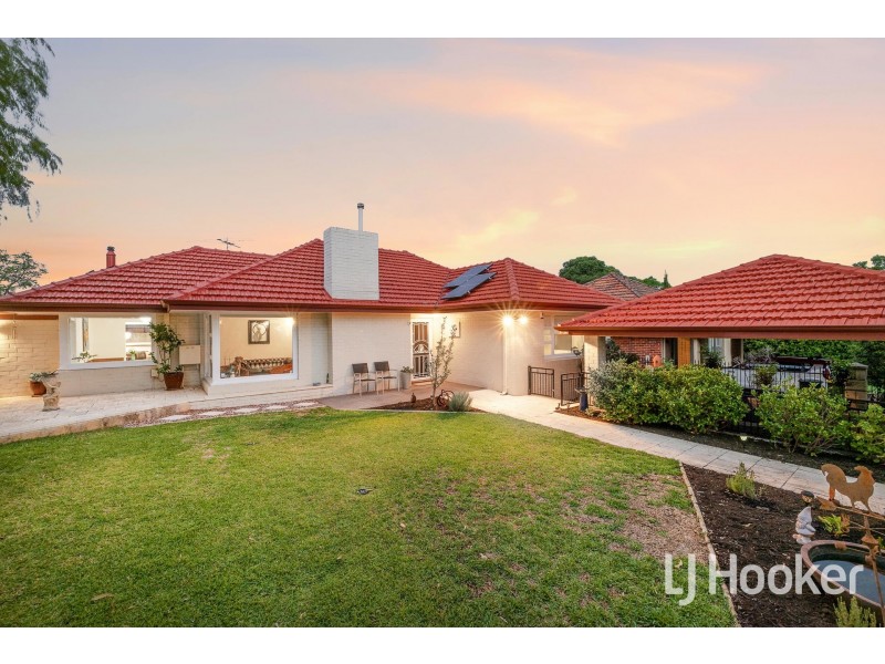 36 Beaconsfield Street, St James WA 6102