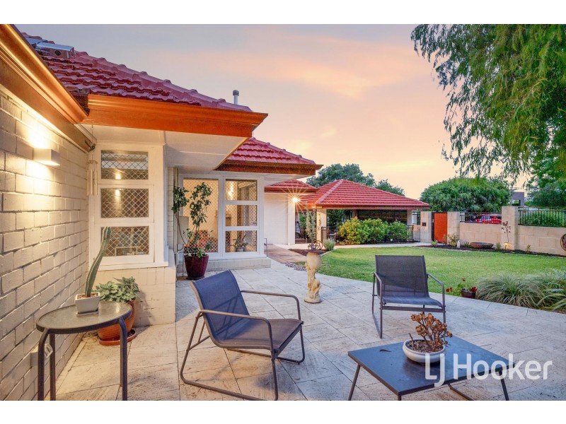 36 Beaconsfield Street, St James WA 6102