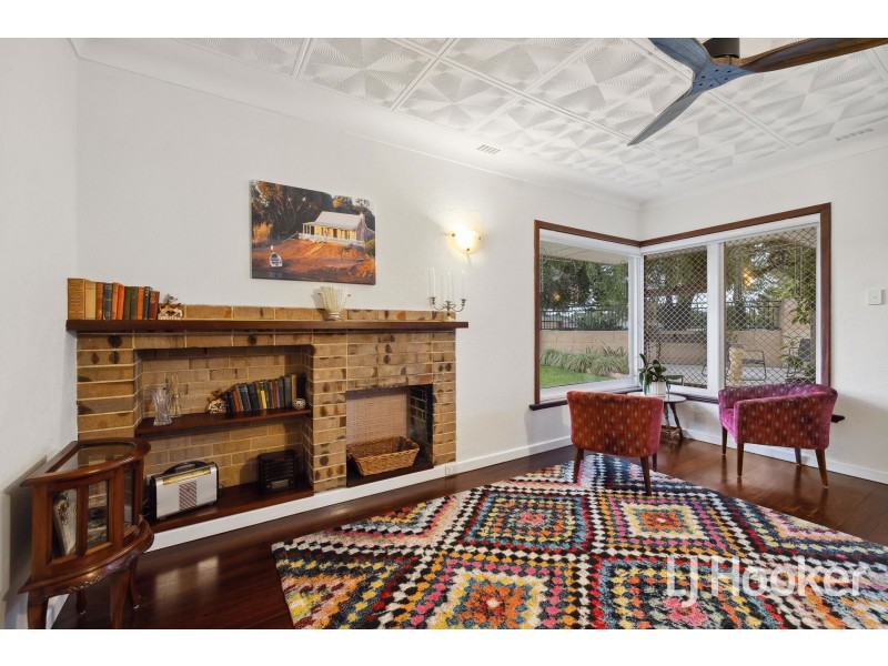 36 Beaconsfield Street, St James WA 6102