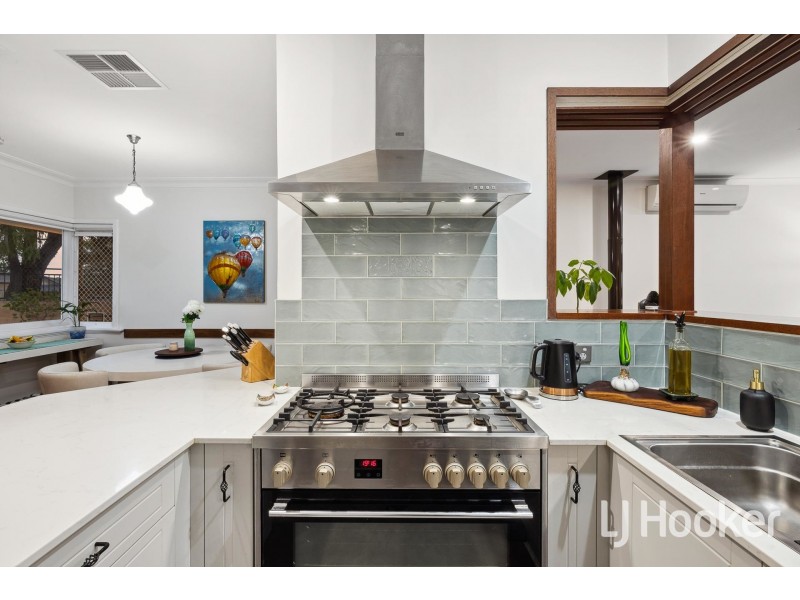 36 Beaconsfield Street, St James WA 6102