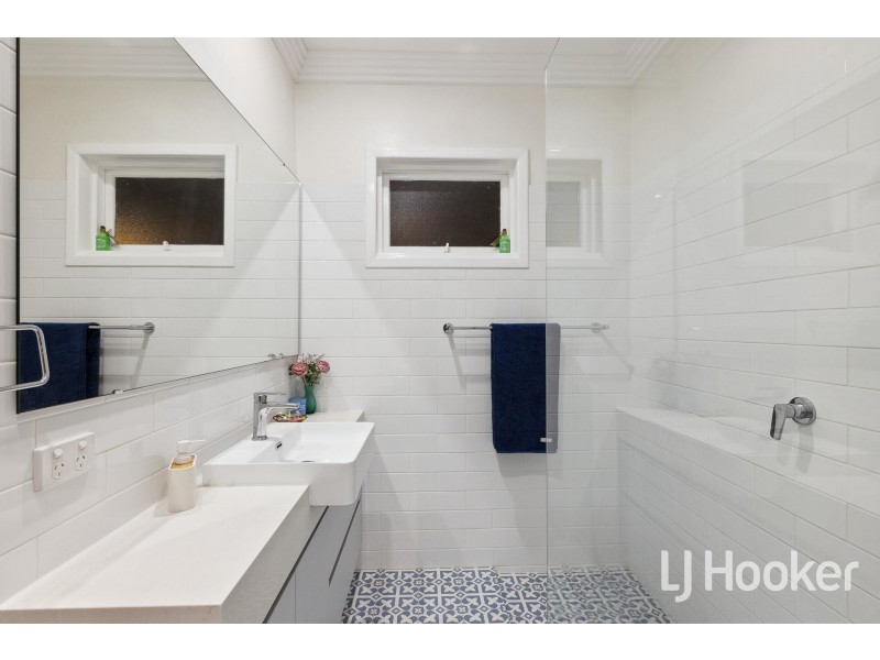 36 Beaconsfield Street, St James WA 6102