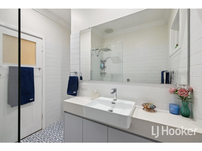 36 Beaconsfield Street, St James WA 6102