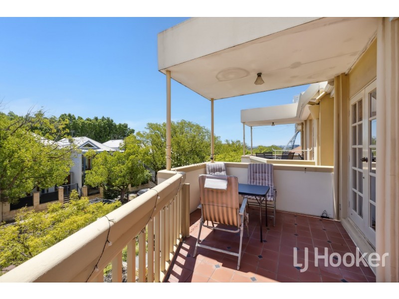 38/22 Nile Street, East Perth WA 6004