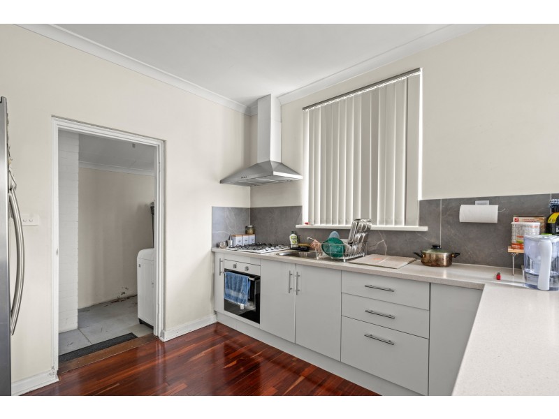 6 Hunt Street, Thornlie WA 6108