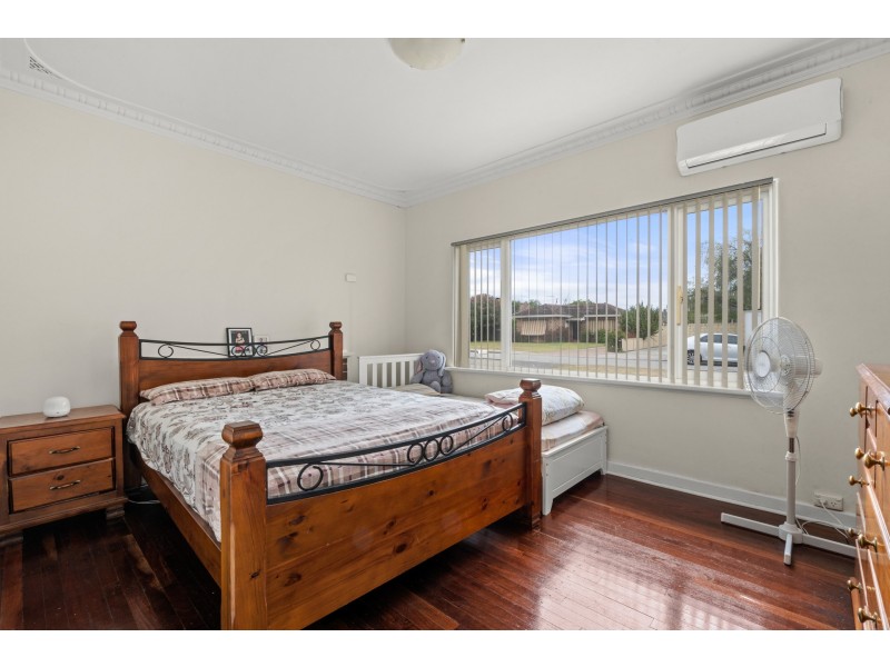 6 Hunt Street, Thornlie WA 6108