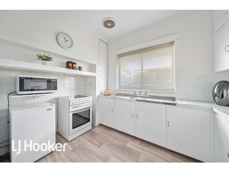 392 Berwick Street, St James WA 6102