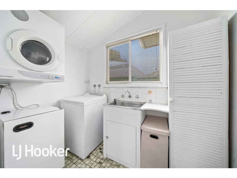 392 Berwick Street, St James WA 6102