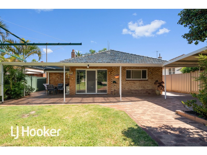 392 Berwick Street, St James WA 6102
