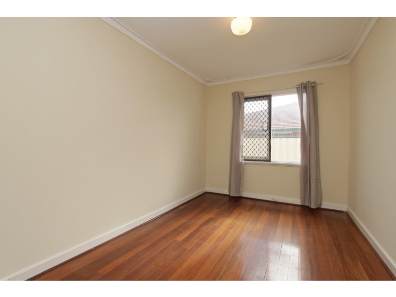 6 Romney Street, Beckenham WA 6107