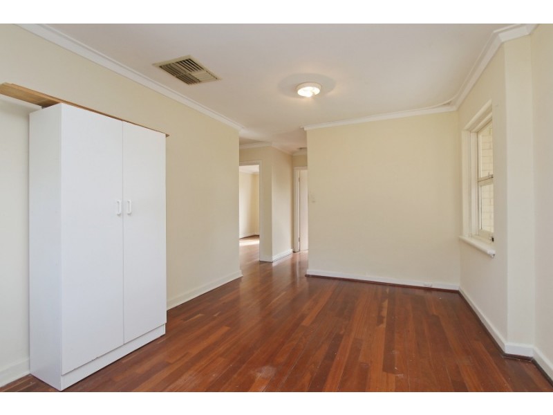 6 Romney Street, Beckenham WA 6107