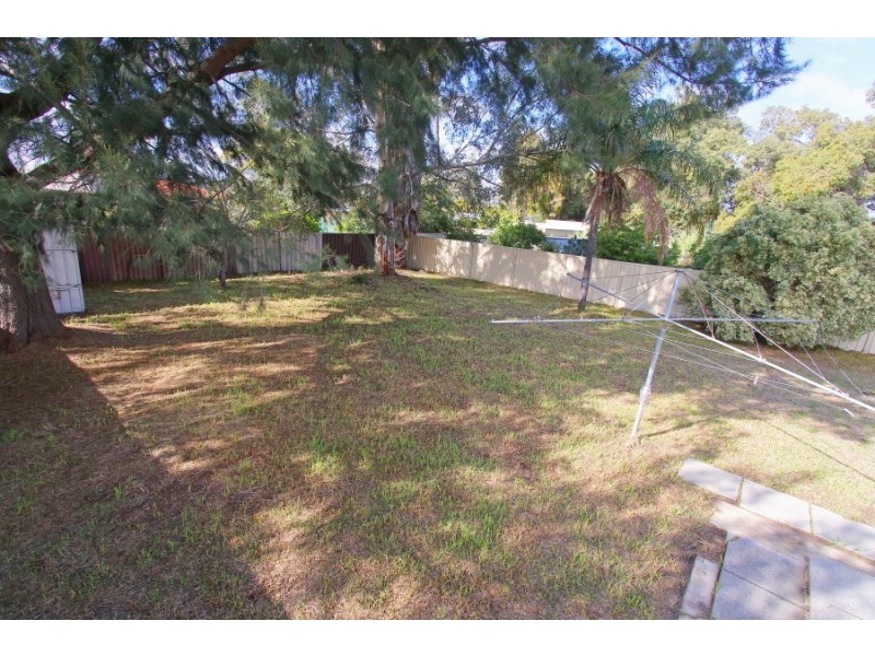 6 Romney Street, Beckenham WA 6107