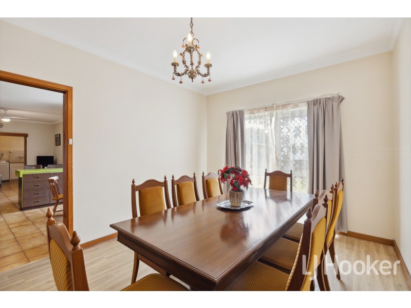 8 Bunning Street, Bentley WA 6102