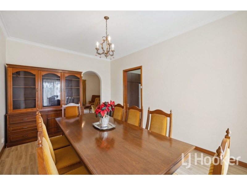 8 Bunning Street, Bentley WA 6102