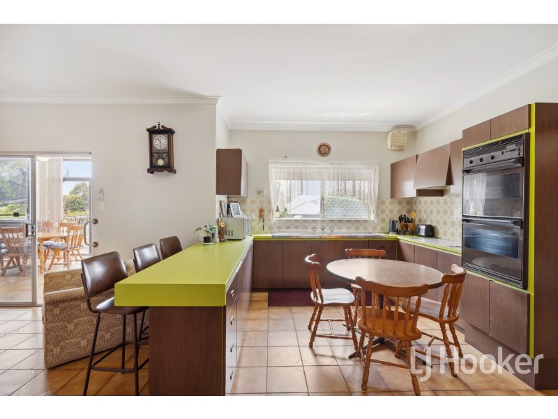 8 Bunning Street, Bentley WA 6102