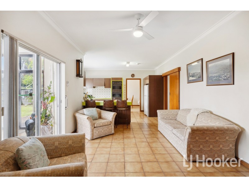 8 Bunning Street, Bentley WA 6102