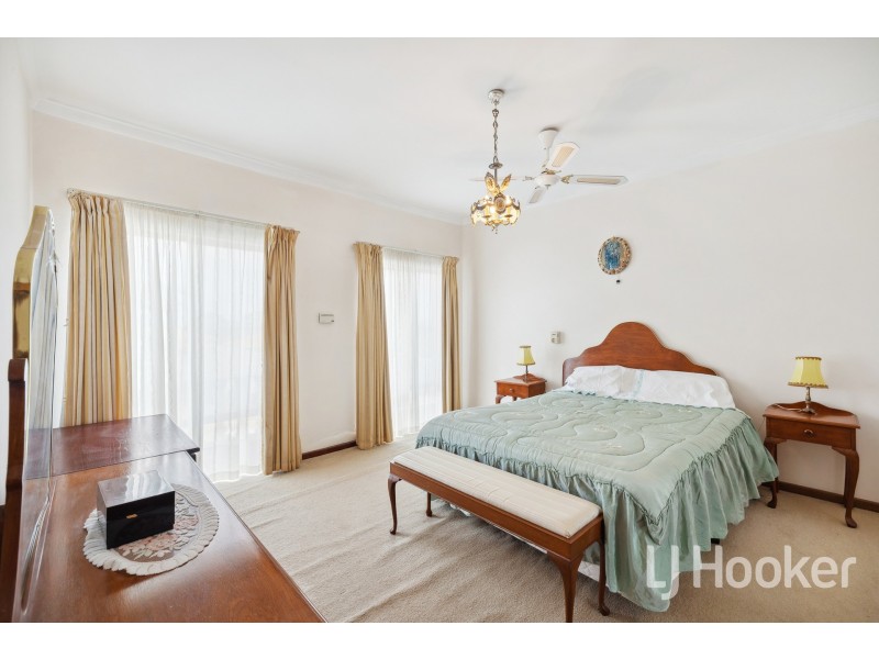 8 Bunning Street, Bentley WA 6102