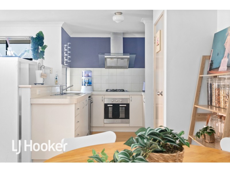 10/12 Holland Street, Gosnells WA 6110