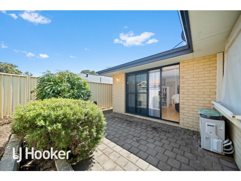 10/12 Holland Street, Gosnells WA 6110