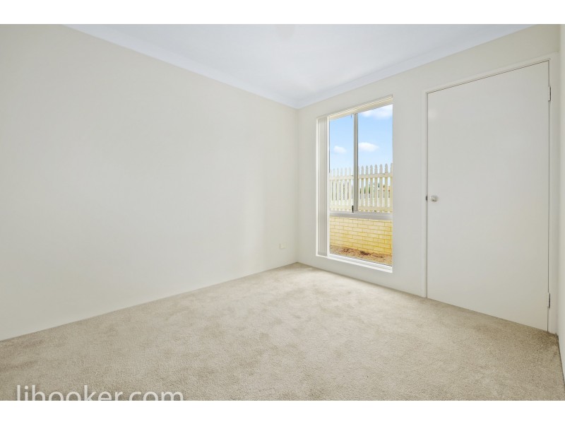 Unit 8/2 Hobby Rtt, Queens Park WA 6107